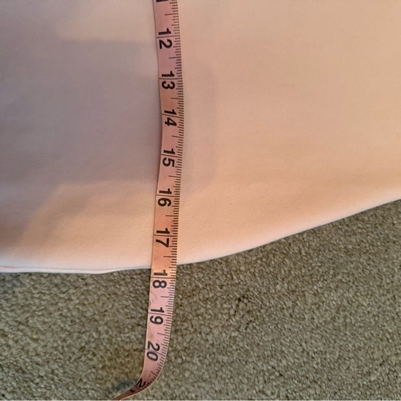 Elliatt cape shoulder dress - Picture 8 of 8